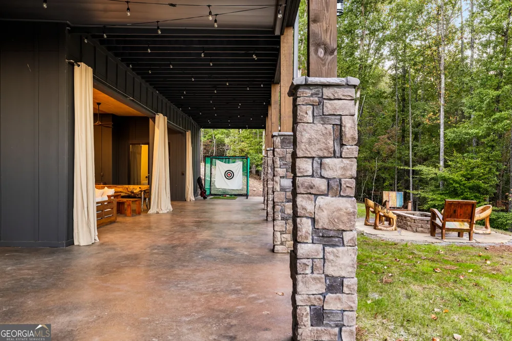103 Dry Branch RD Blue Ridge, GA 30513