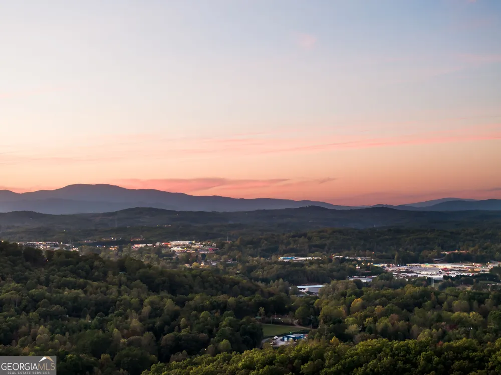 103 Dry Branch RD Blue Ridge, GA 30513
