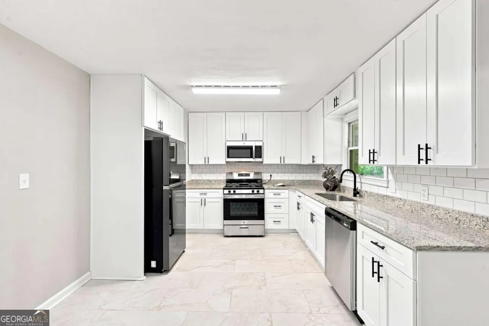 2167 Cloverdale DR SE Atlanta, GA 30316
