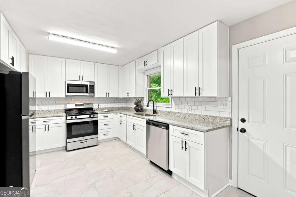 2167 Cloverdale DR SE Atlanta, GA 30316
