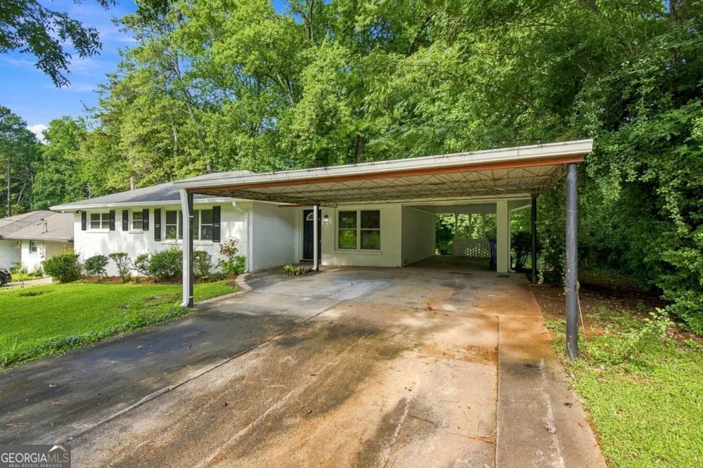 2167 Cloverdale DR SE Atlanta, GA 30316