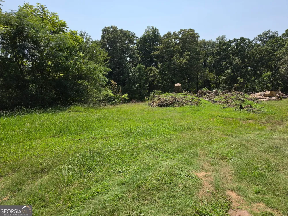 100 Thomas RD Fort Oglethorpe, GA 30742