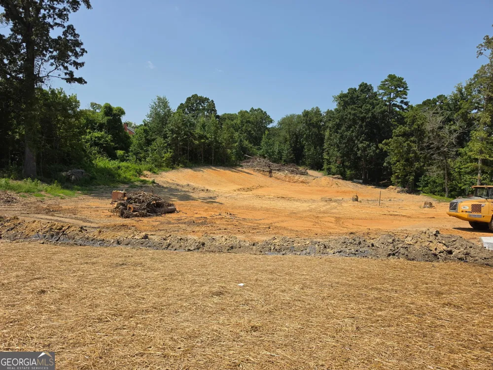 100 Thomas RD Fort Oglethorpe, GA 30742
