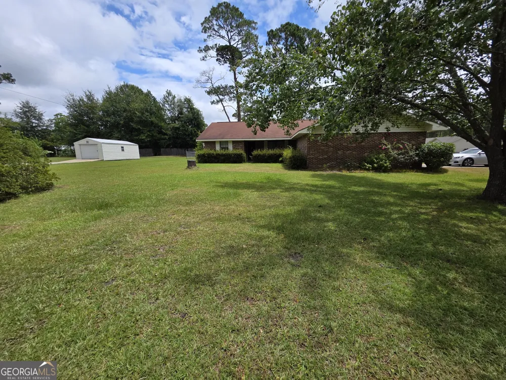 227 Colonial DR Baxley, GA 31513