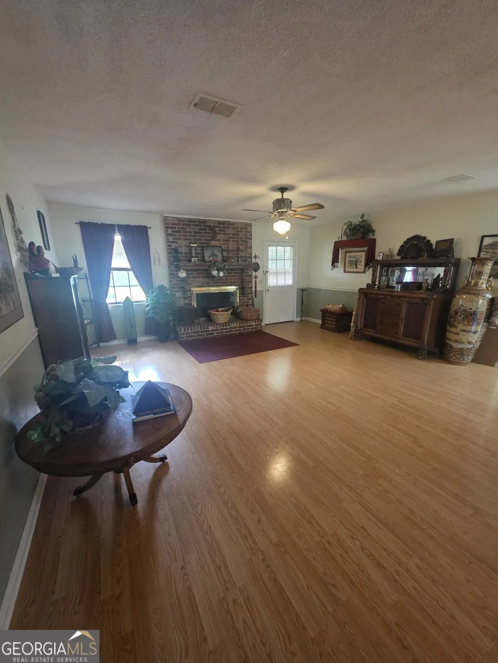 227 Colonial DR Baxley, GA 31513