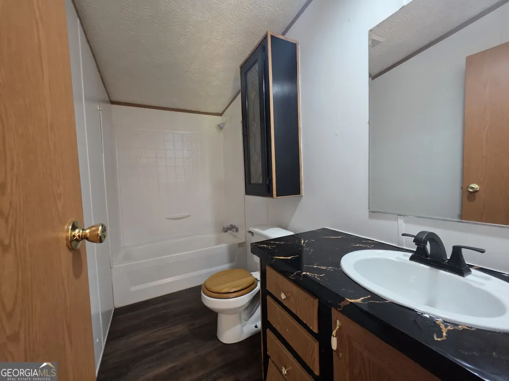 111 Harper RD Sparta, GA 31087