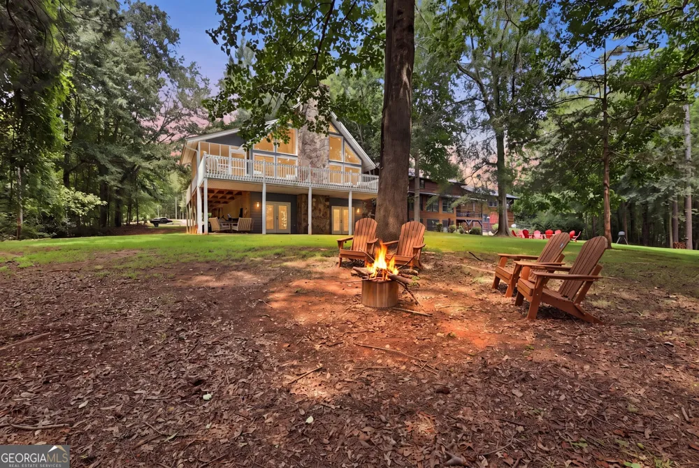 675 Currahee Ridge RD Toccoa, GA 30577