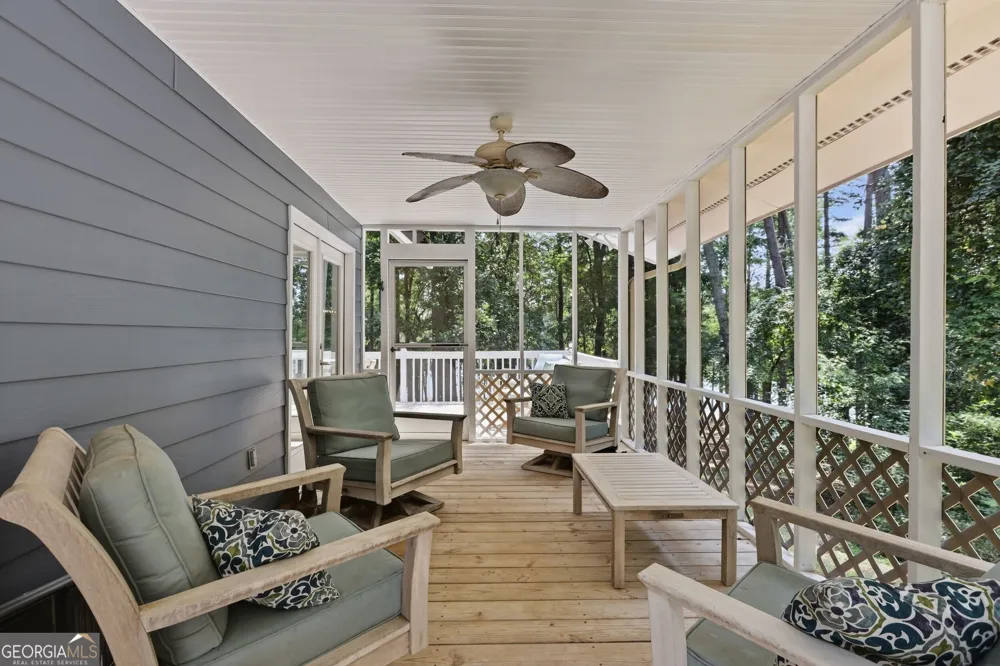 675 Currahee Ridge RD Toccoa, GA 30577