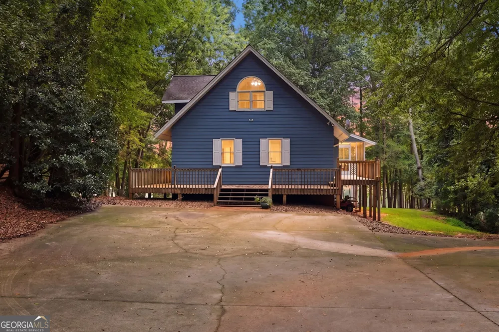 675 Currahee Ridge RD Toccoa, GA 30577