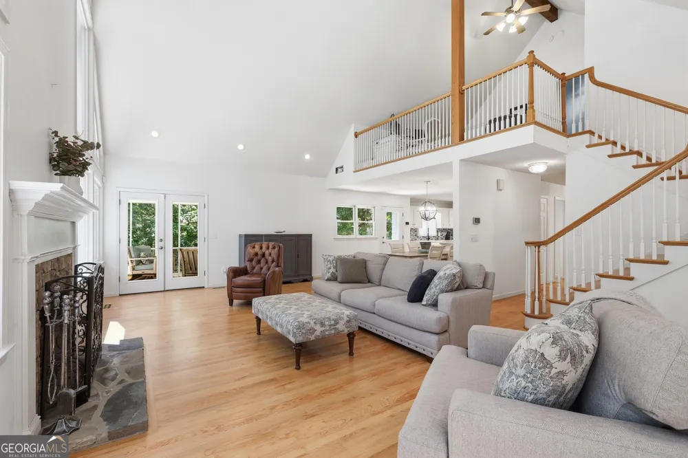 675 Currahee Ridge RD Toccoa, GA 30577