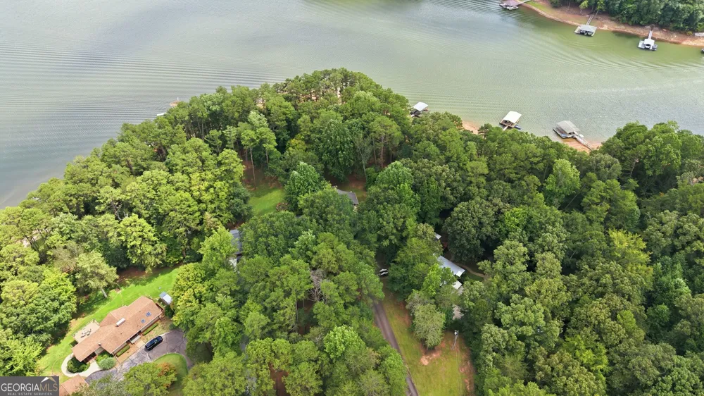 675 Currahee Ridge RD Toccoa, GA 30577