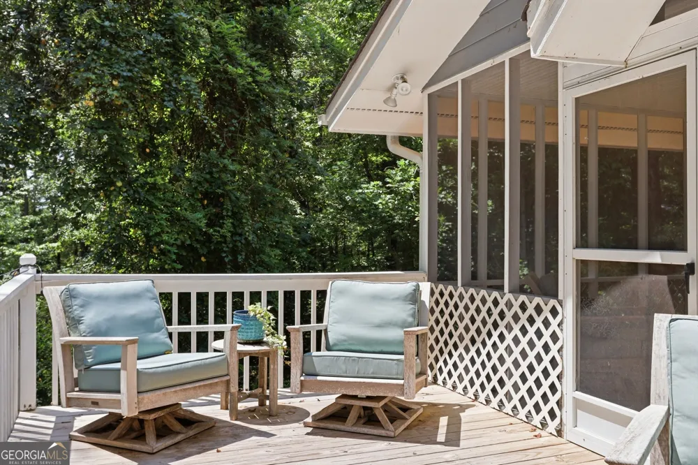 675 Currahee Ridge RD Toccoa, GA 30577