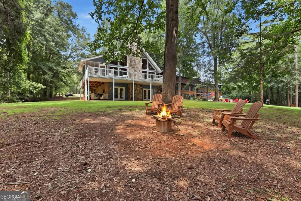 675 Currahee Ridge RD Toccoa, GA 30577