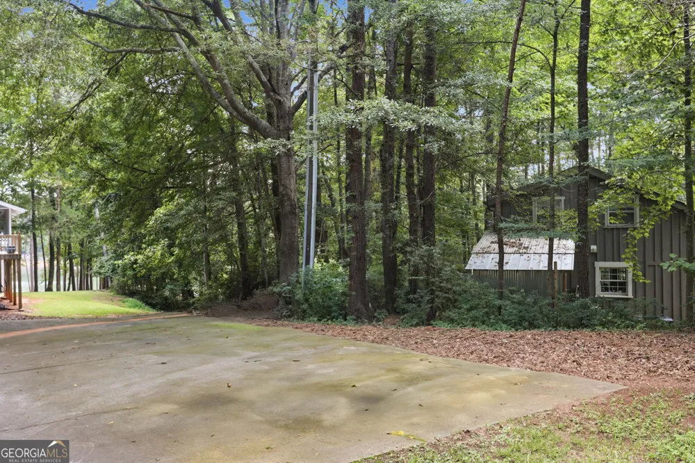 675 Currahee Ridge RD Toccoa, GA 30577