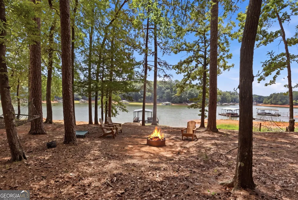 675 Currahee Ridge RD Toccoa, GA 30577