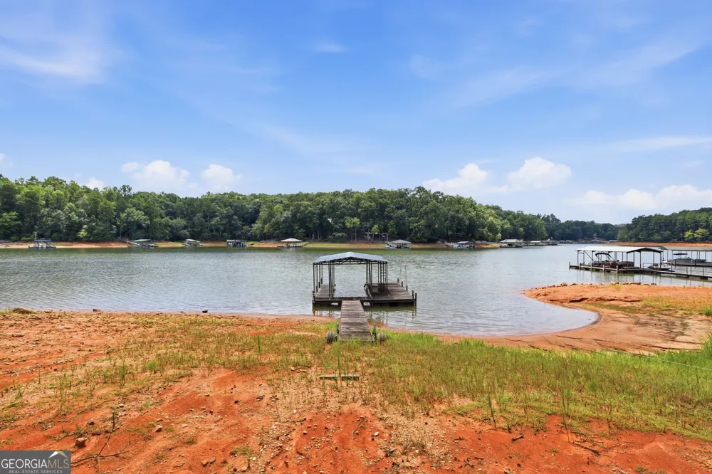 675 Currahee Ridge RD Toccoa, GA 30577