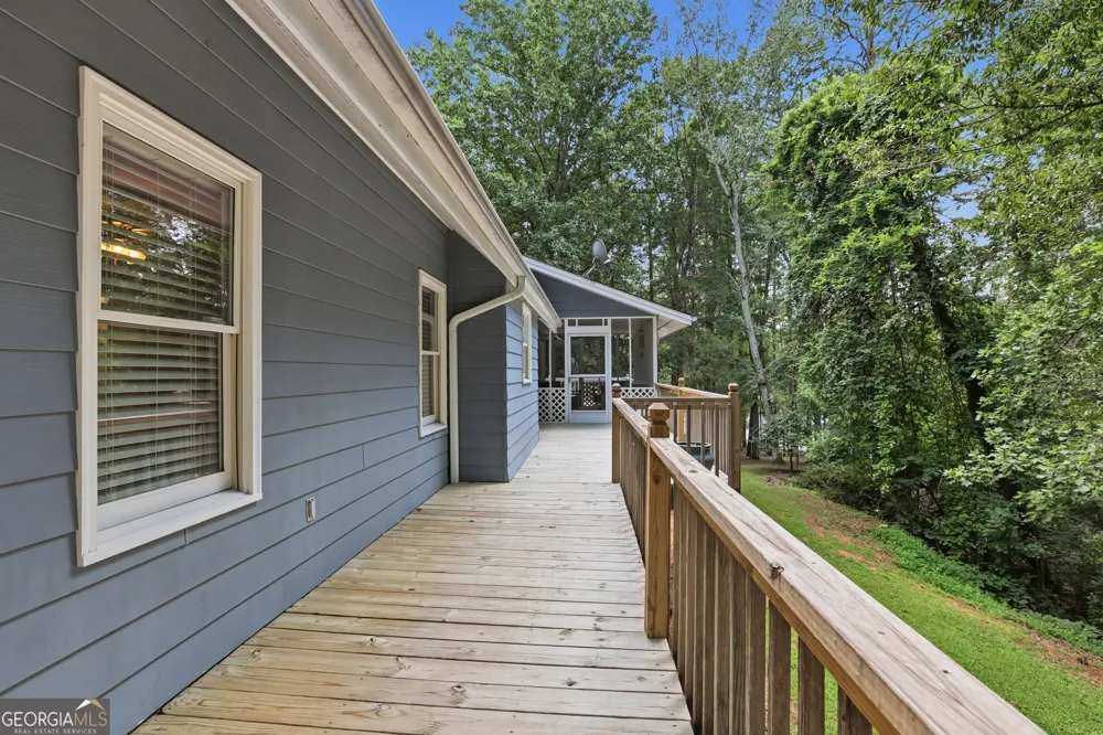 675 Currahee Ridge RD Toccoa, GA 30577