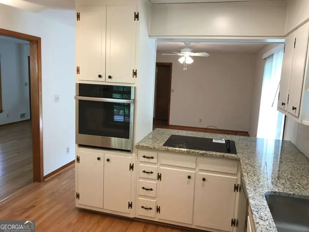 1321 Mary Dale DR Lilburn, GA 30047
