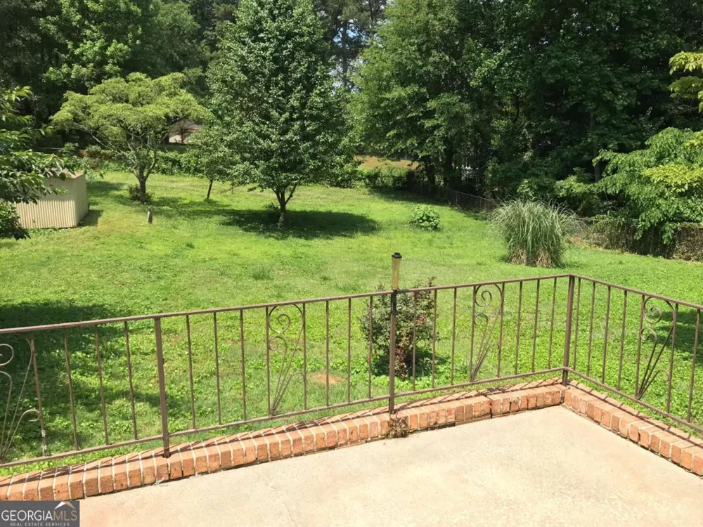 1321 Mary Dale DR Lilburn, GA 30047