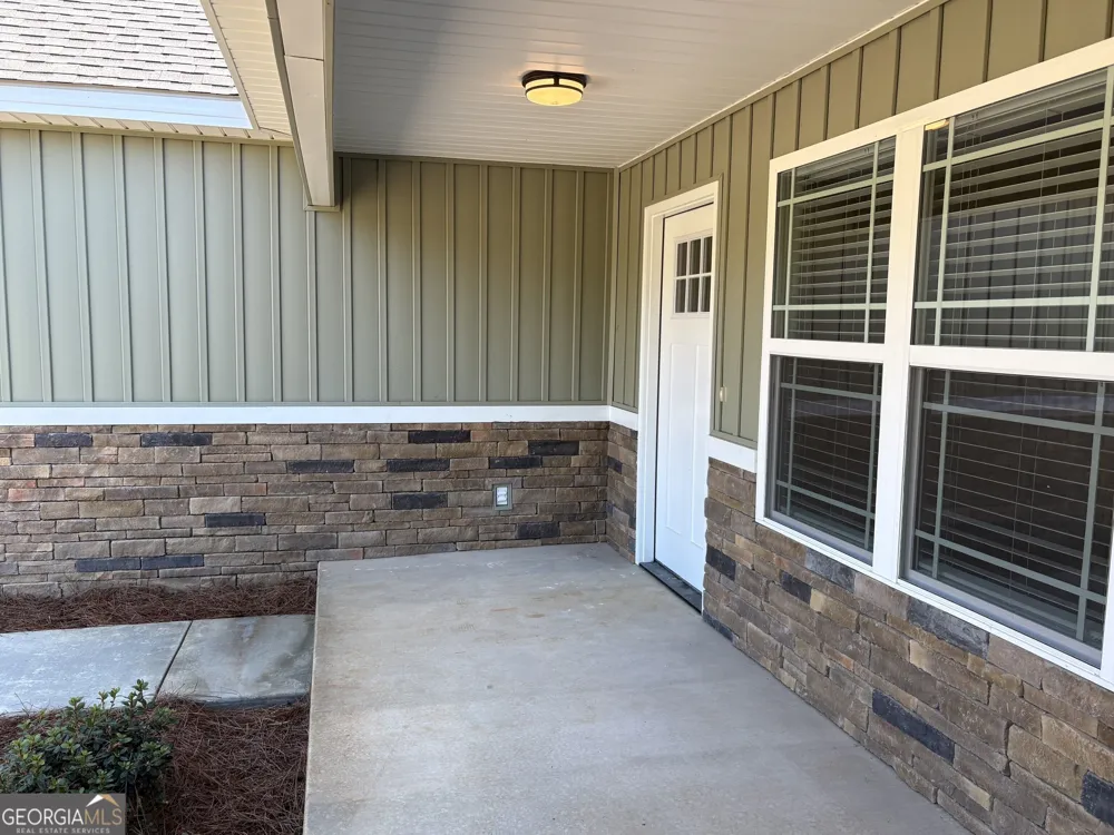 221 Buckingham Parc CIR East Dublin, GA 31027