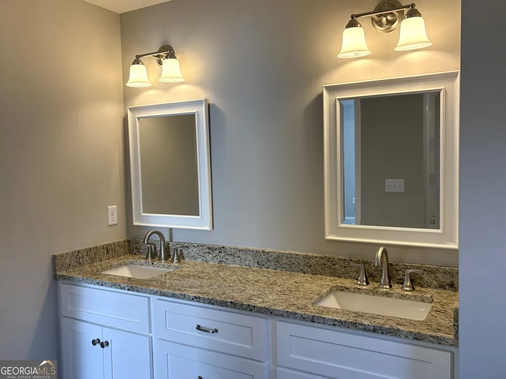 221 Buckingham Parc CIR East Dublin, GA 31027