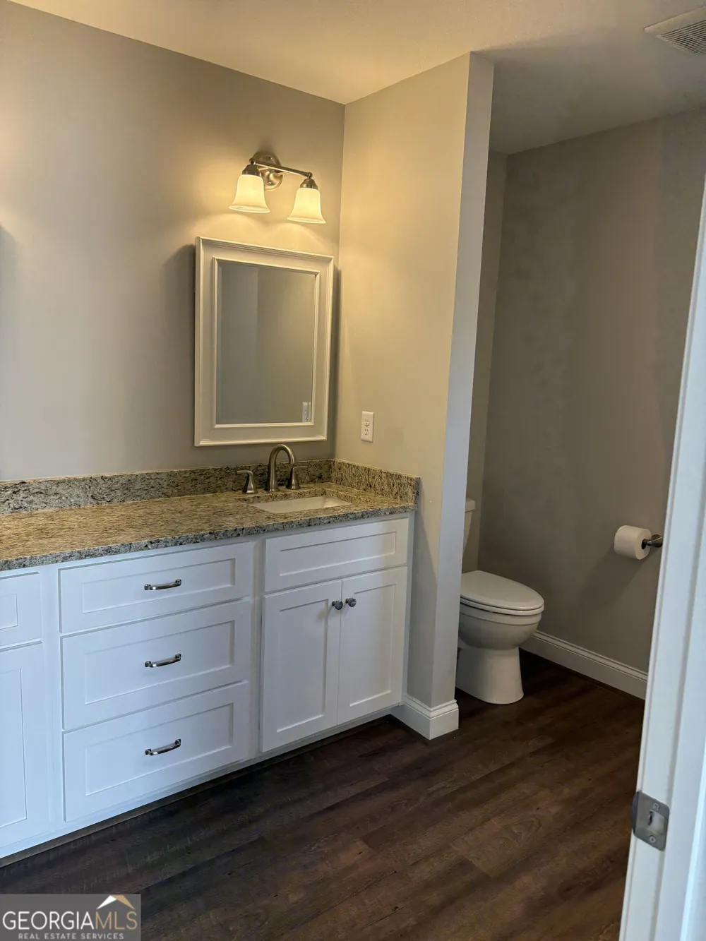 221 Buckingham Parc CIR East Dublin, GA 31027