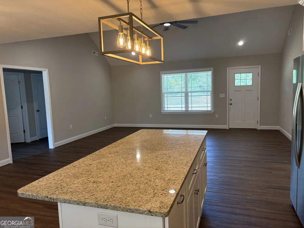 221 Buckingham Parc CIR East Dublin, GA 31027
