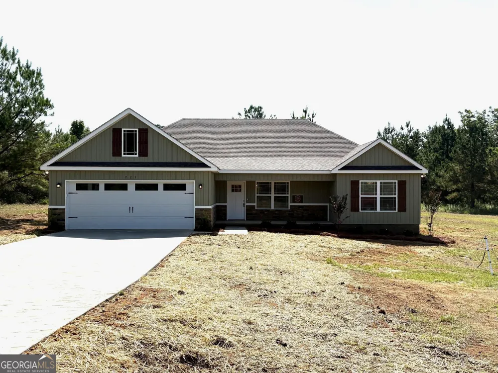 221 Buckingham Parc CIR East Dublin, GA 31027