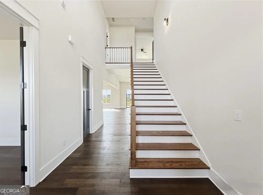 131 Palisade DR Rydal, GA 30171