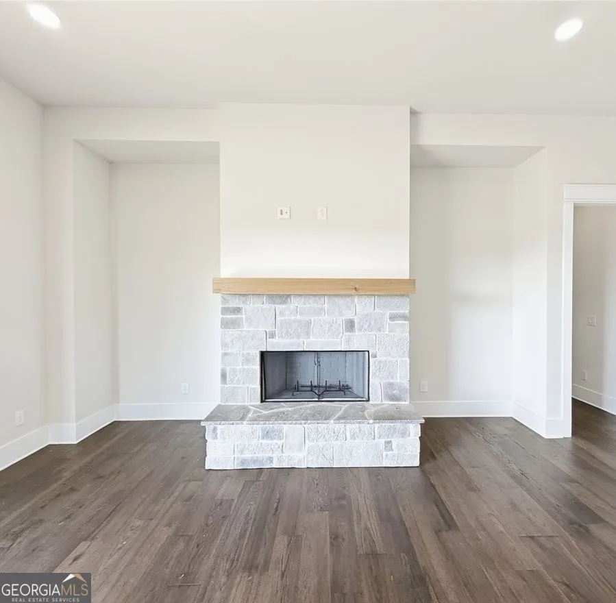 131 Palisade DR Rydal, GA 30171