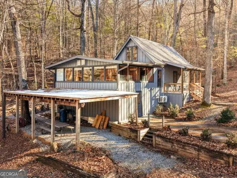 355 Henslee Hollow LN