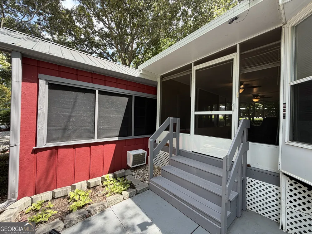 66 Maple Wood LN Cleveland, GA 30528