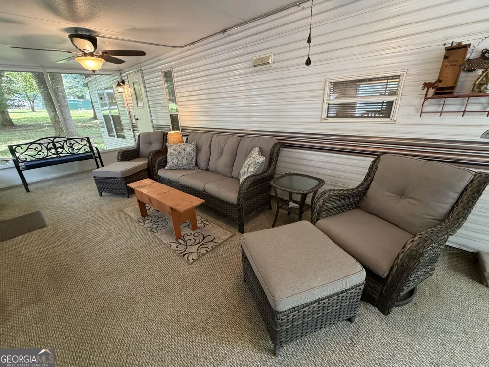 66 Maple Wood LN Cleveland, GA 30528