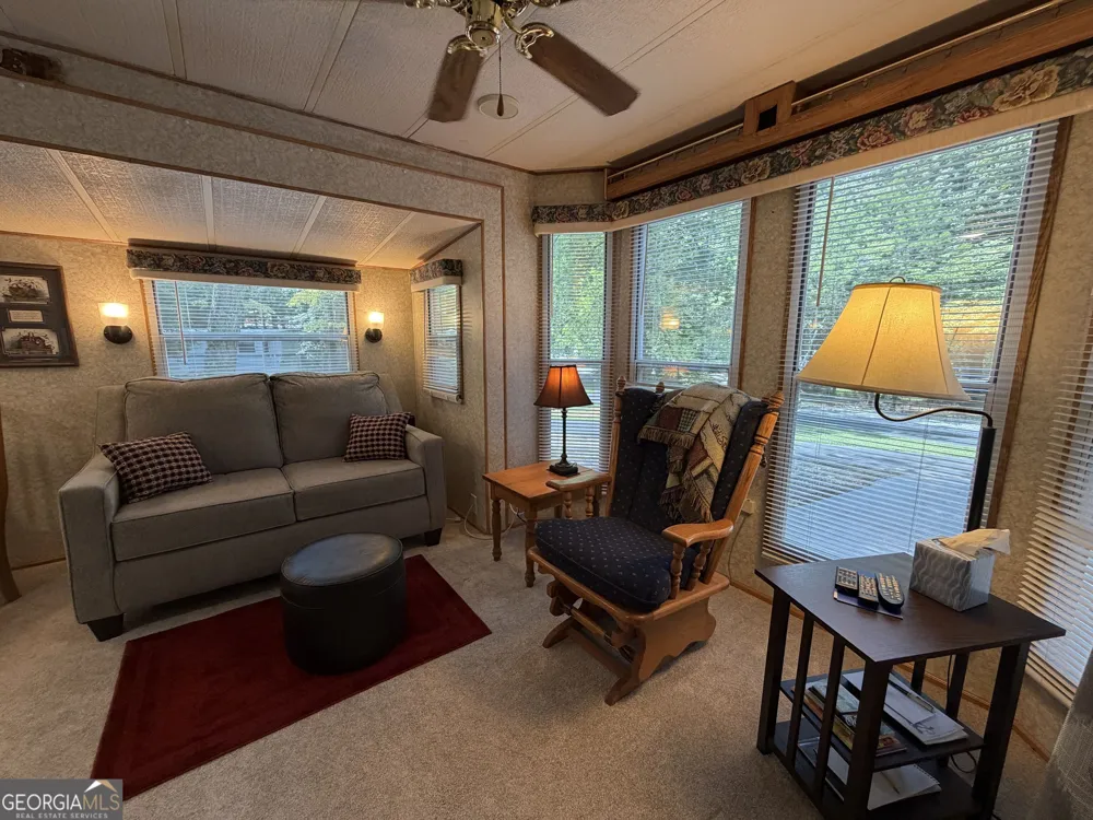 66 Maple Wood LN Cleveland, GA 30528