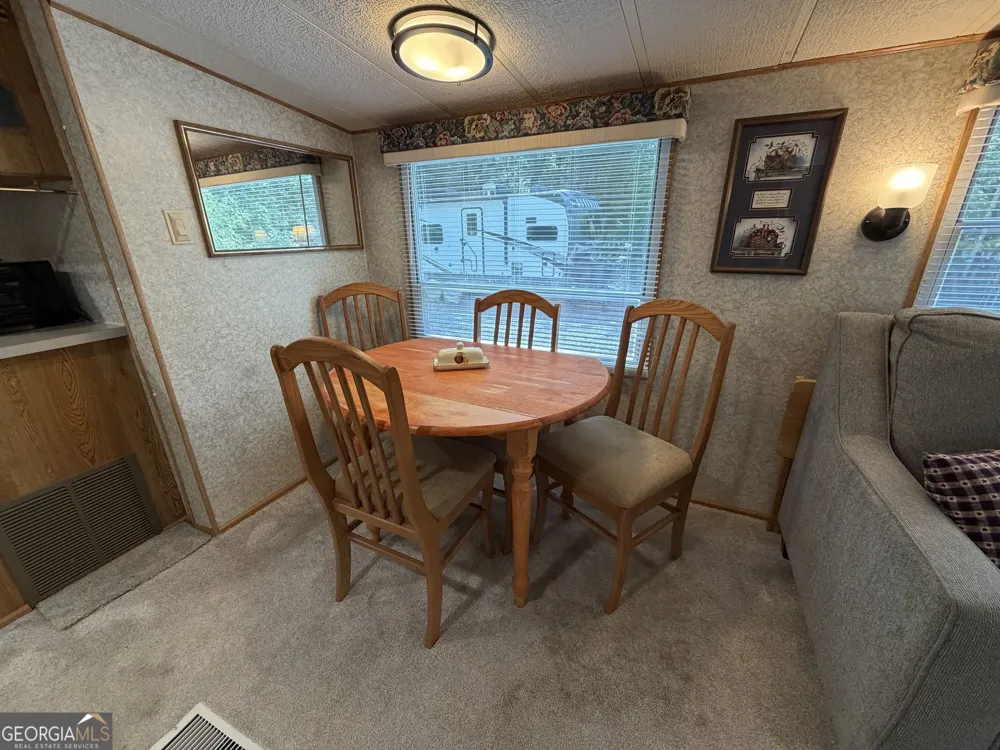 66 Maple Wood LN Cleveland, GA 30528
