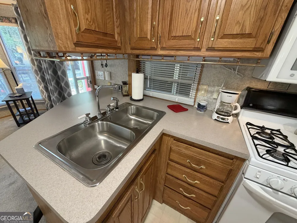 66 Maple Wood LN Cleveland, GA 30528