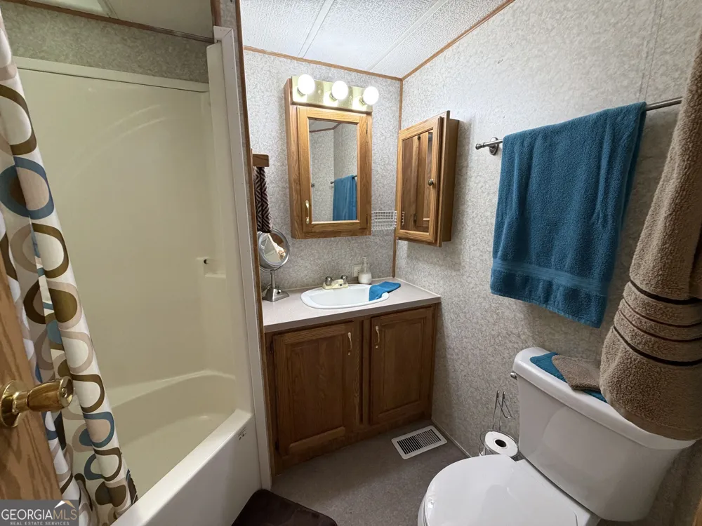 66 Maple Wood LN Cleveland, GA 30528