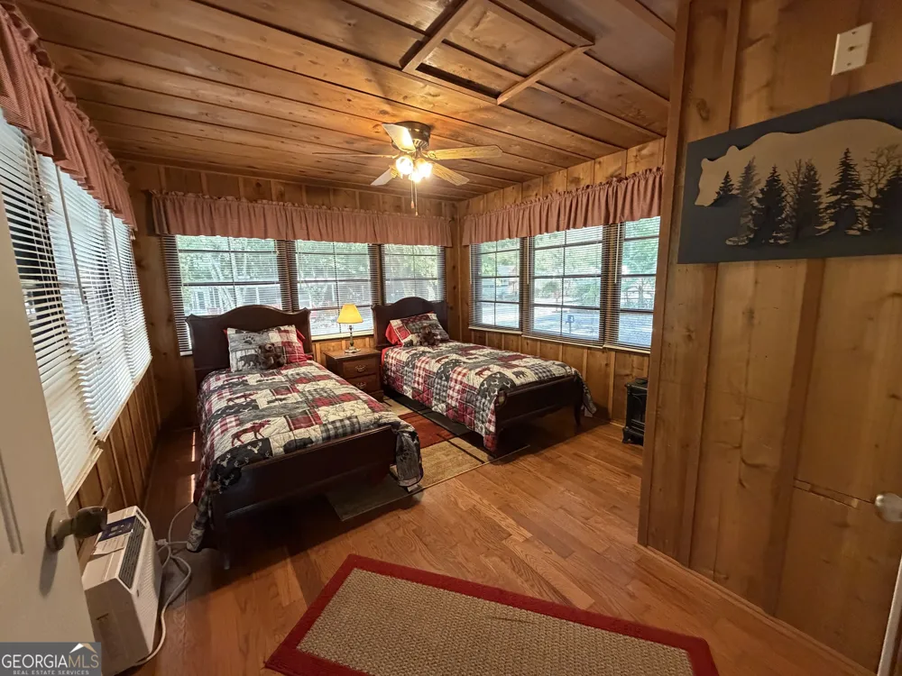 66 Maple Wood LN Cleveland, GA 30528
