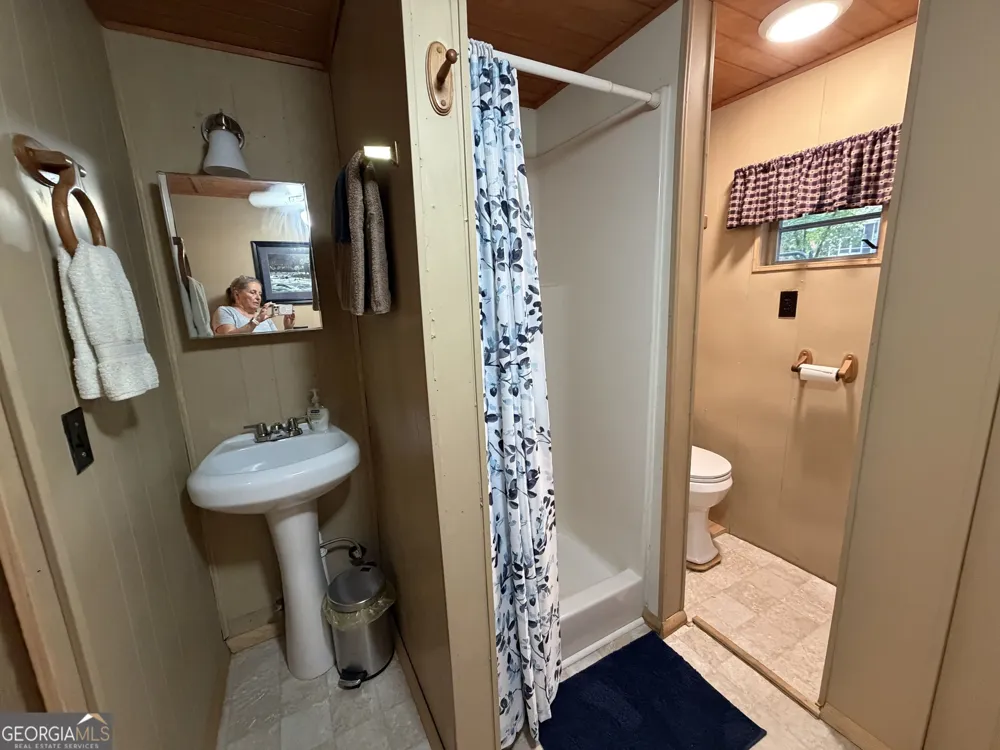 66 Maple Wood LN Cleveland, GA 30528