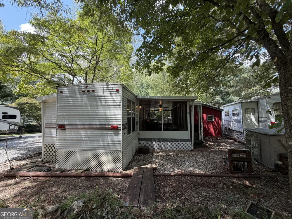 66 Maple Wood LN Cleveland, GA 30528
