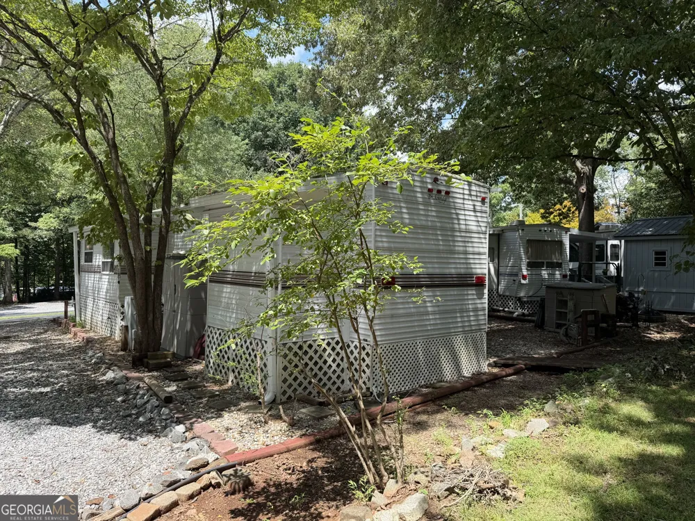 66 Maple Wood LN Cleveland, GA 30528