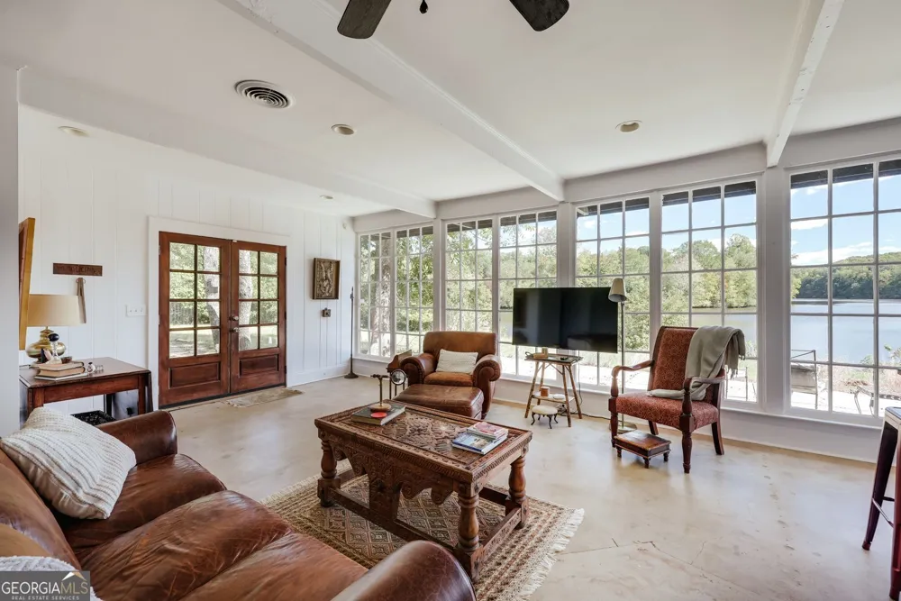 190 Lakewood DR Athens, GA 30605