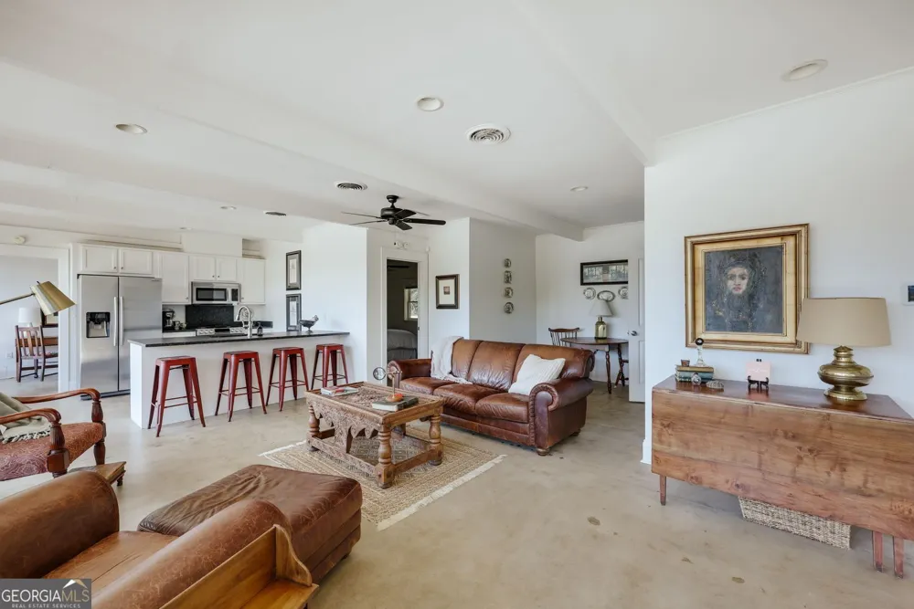 190 Lakewood DR Athens, GA 30605