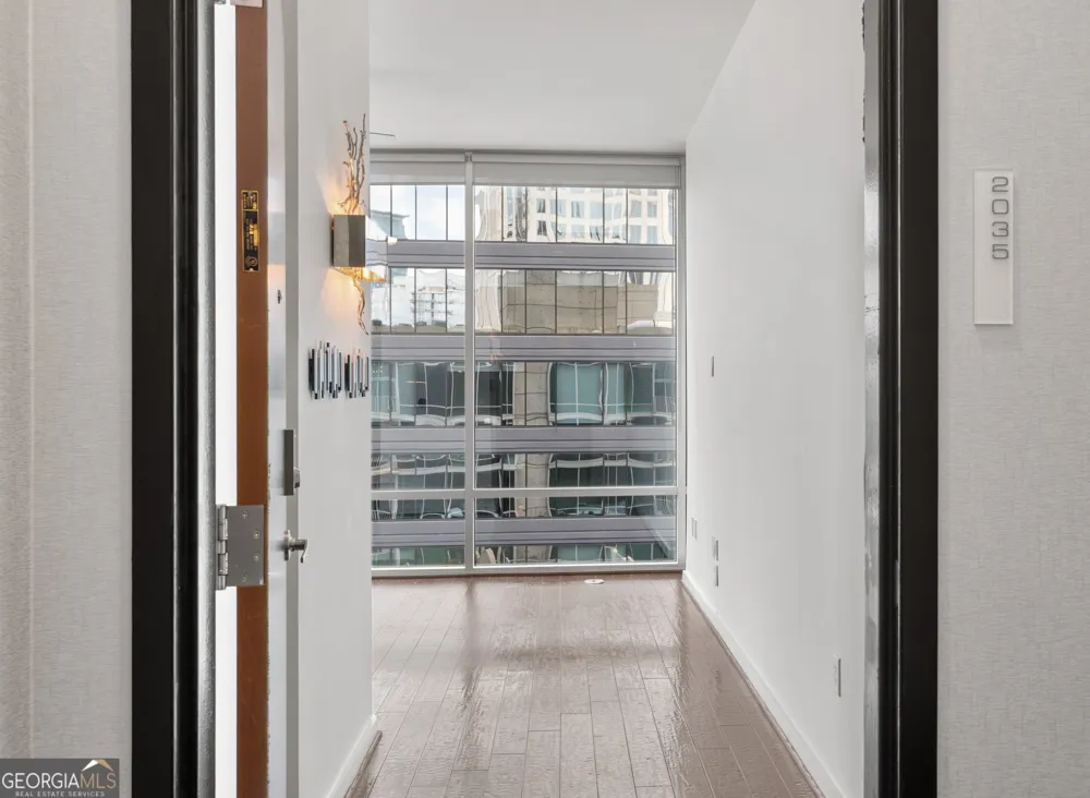 923 Peachtree ST NE Atlanta, GA 30309