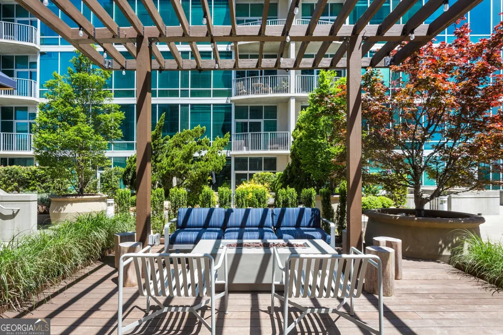 923 Peachtree ST NE Atlanta, GA 30309
