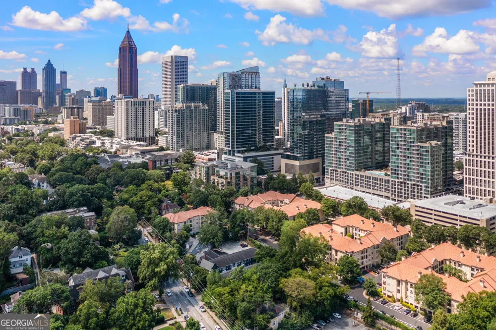 923 Peachtree ST NE Atlanta, GA 30309