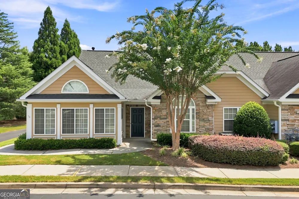3204 Village LN Roswell, GA 30075