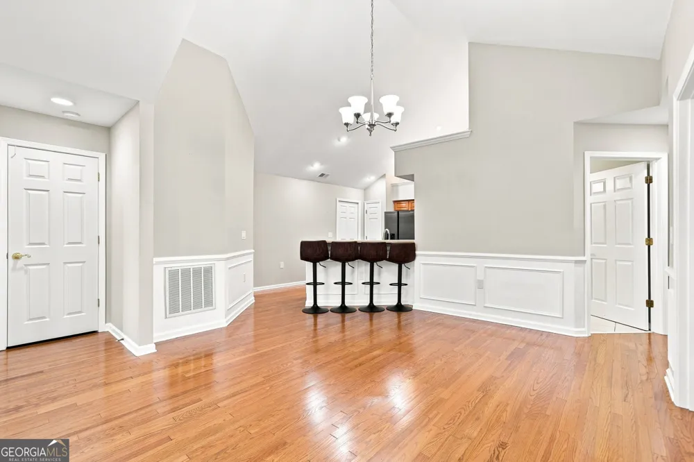 3204 Village LN Roswell, GA 30075
