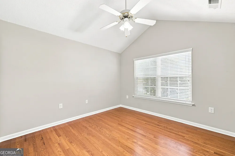 3204 Village LN Roswell, GA 30075