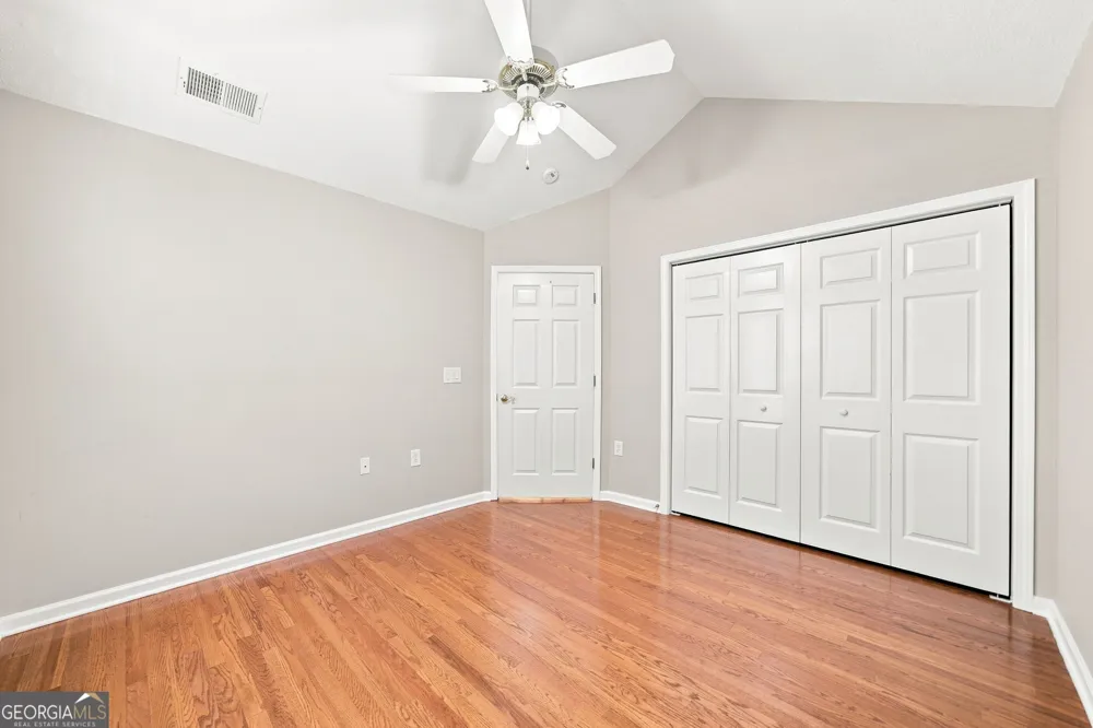 3204 Village LN Roswell, GA 30075